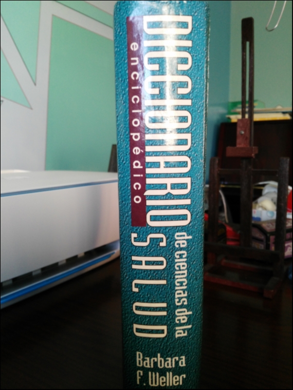 Diccionario Enciclopédico de Ciencias de la Salud. Barbara F. Weller y otros. En español. McGraw-Hill.